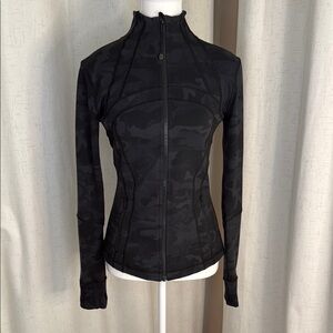 lululemon athletica Define Luon Black Camo Jacket Size 6